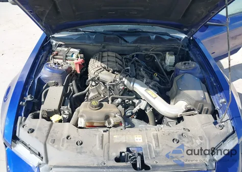 2014 Ford Mustang V6 Premium z USA, uszkodzony, nr VIN 1ZVBP8AM4E5254533